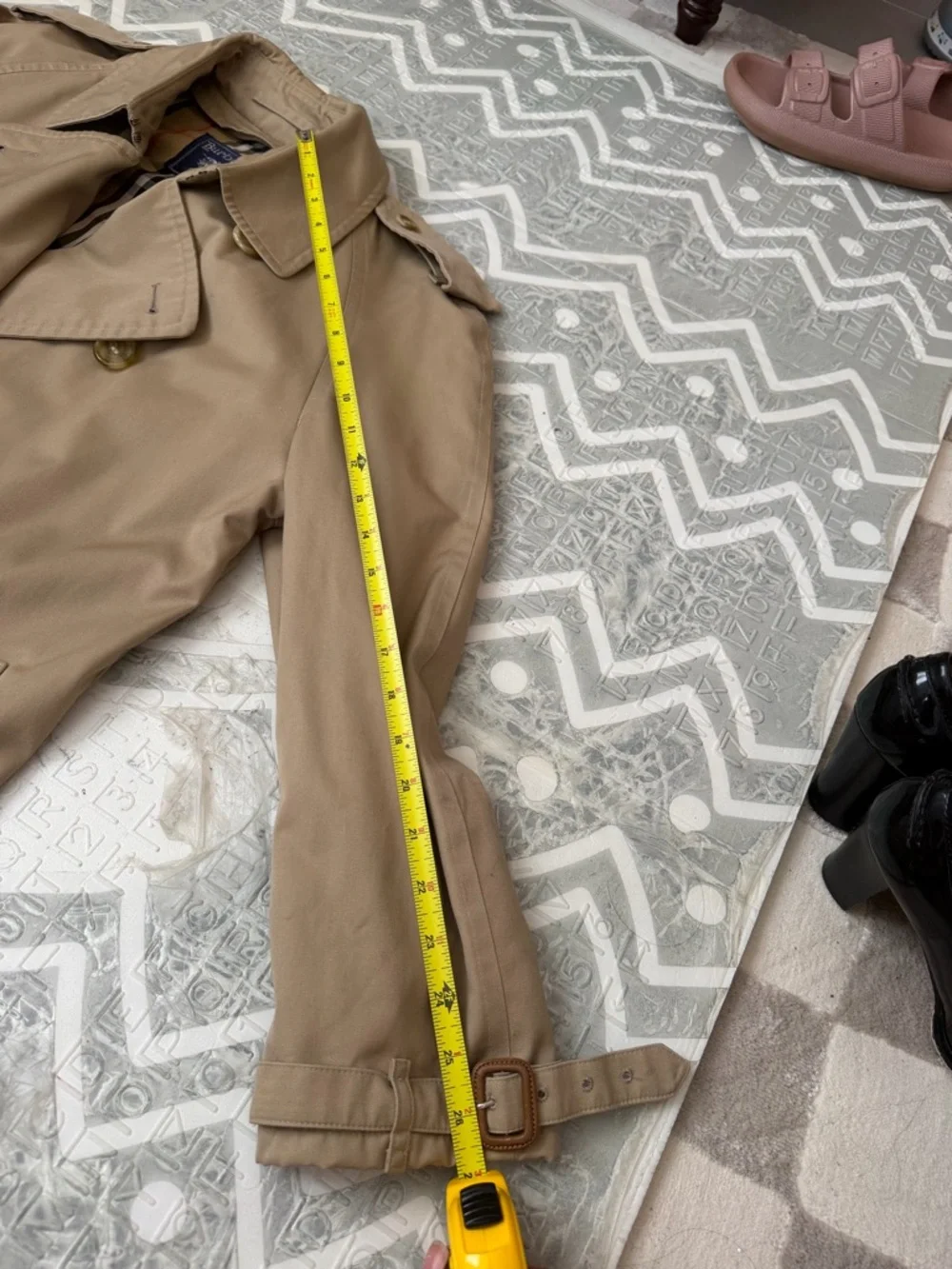 BURBERRY'S Trench Coat Size: Men Classi US small 38R small - Picture 8 of 16